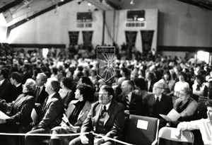Image description is not available for 1984.252